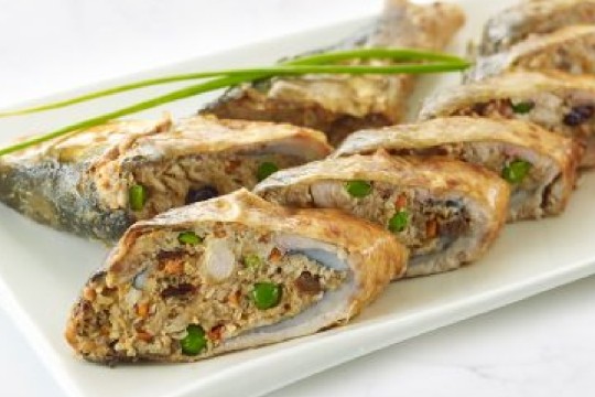 Stuffed Fish (Relyenong Bangus)