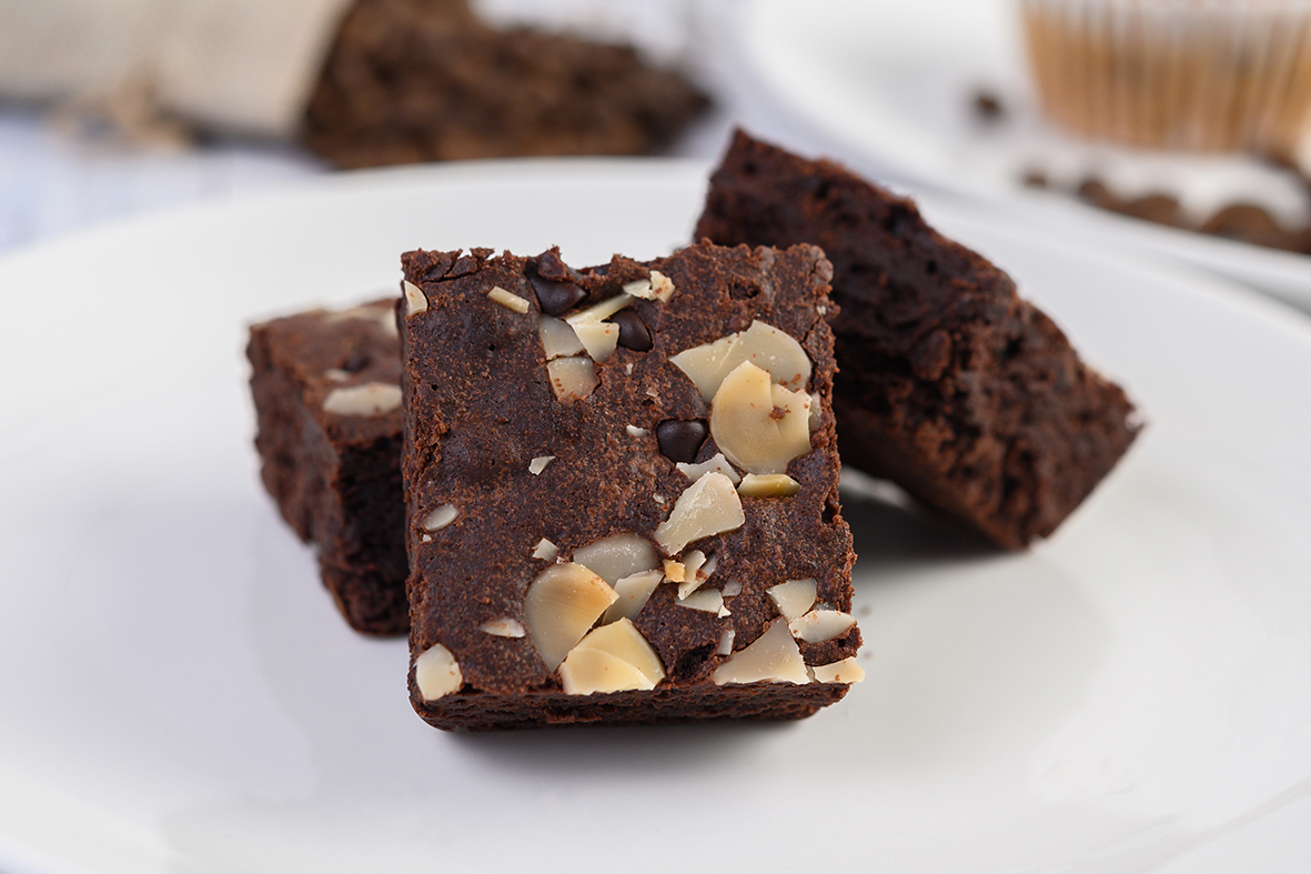 Chocolate Nut Brownies - Recipes - Imarflex
